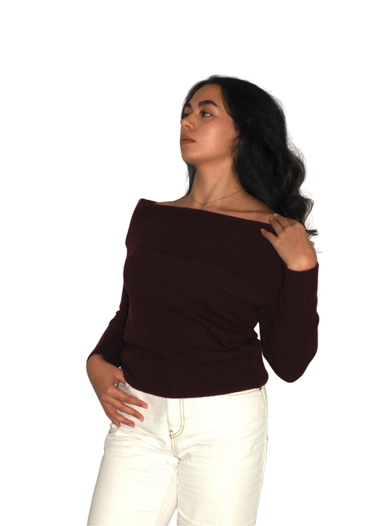 Maglione a spalle scoperte