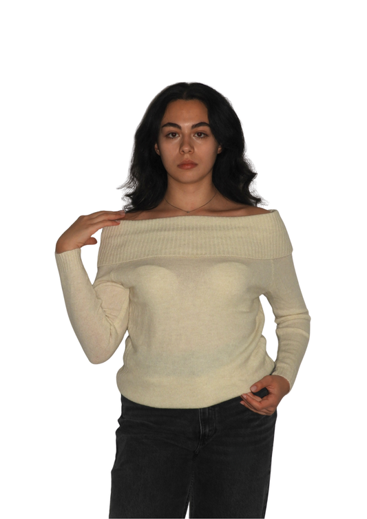 Maglione a spalle scoperte