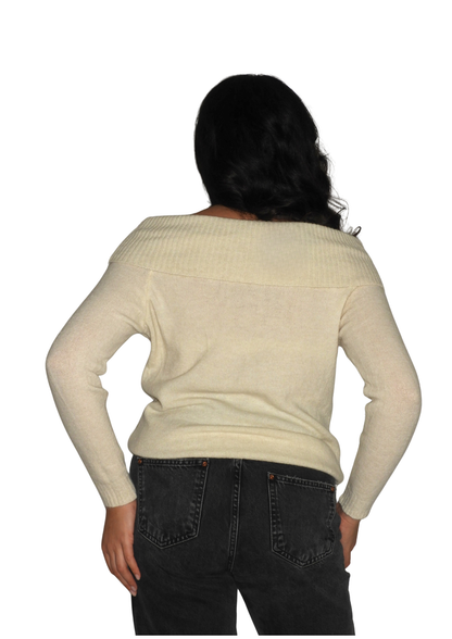 Maglione a spalle scoperte