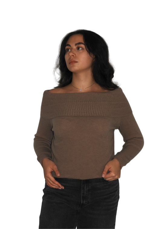 Maglione a spalle scoperte