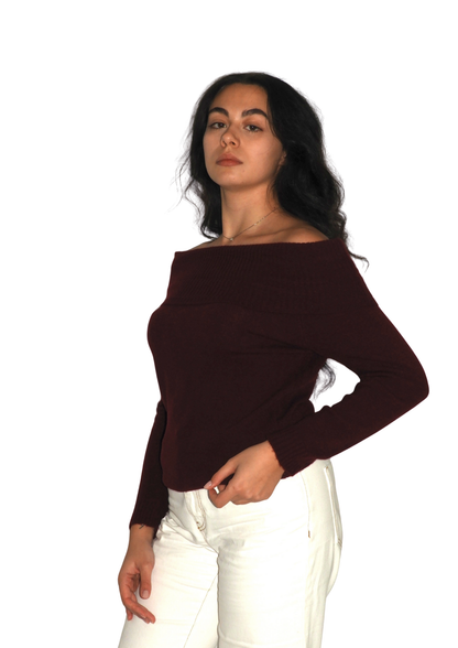 Maglione a spalle scoperte